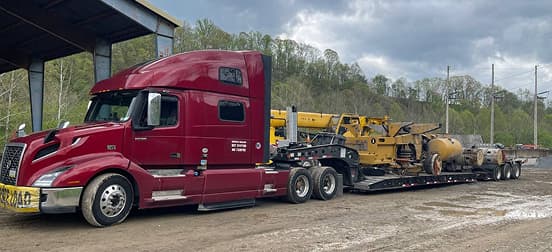 How to properly load an oversize load onto your trailer